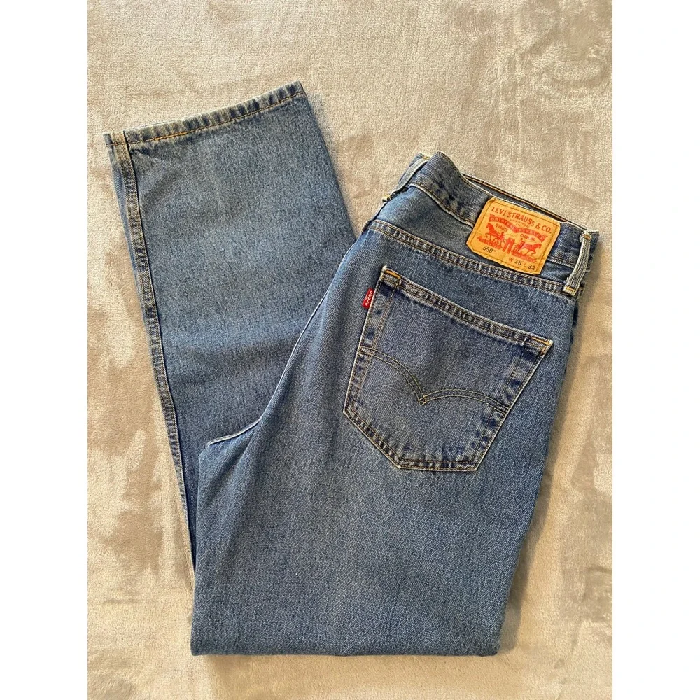Levi's Jeans Mens 36x32 Blue 550 Relaxed Fit Tapered Leg Medium Wash Denim